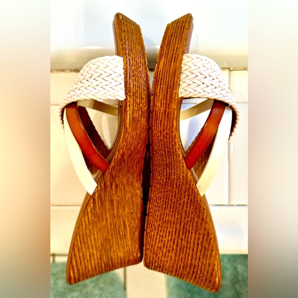 Nine West Sandals!/“Beach House”/Made in Italy! White/tan/size-7.5 - Picture 5 of 8